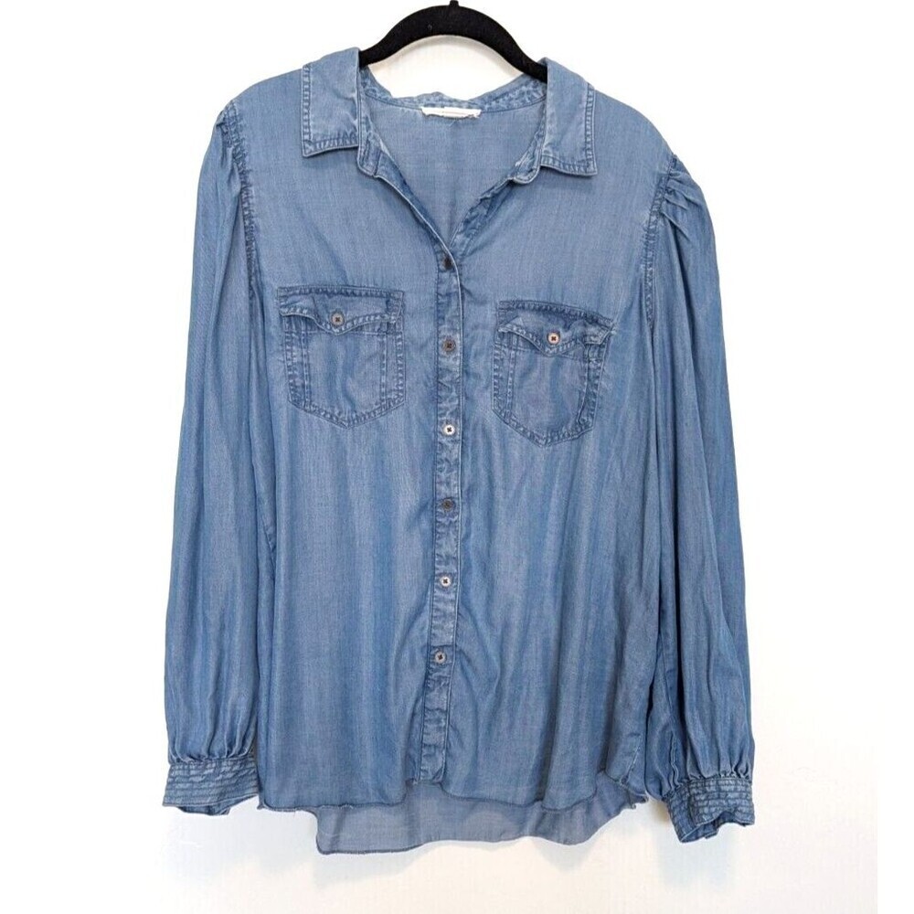 beachlunchlounge Light Blue Button-Down Denim Shirt